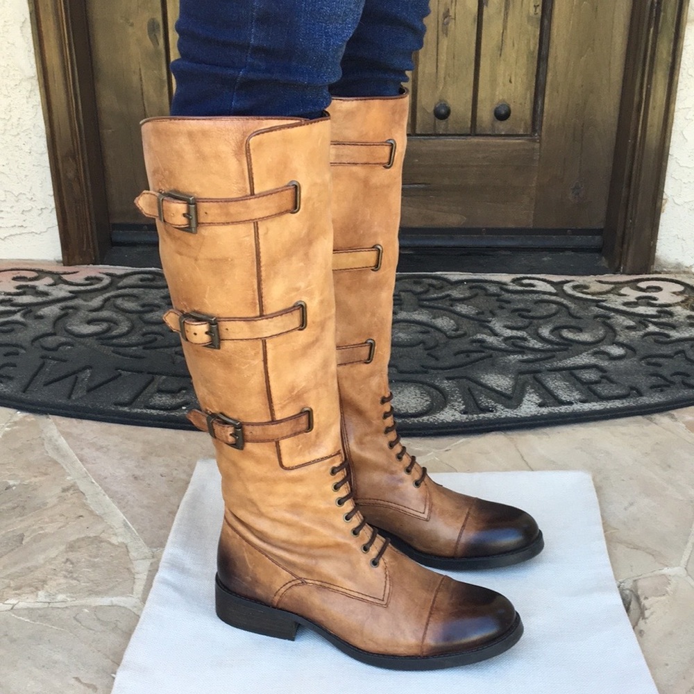 Vince Camuto Fenton Modeling Pictures 8.5